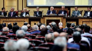 Zarif, nükleer anlaşmanın başarısızlığa uğraması konusunda uyardı