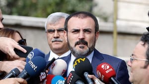 AKP Sözcüsü: Gündemimizde erken yerel seçim yok