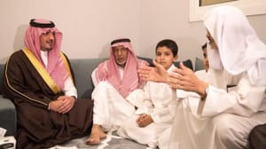 Suudi Arabistan İçişleri Bakanı’ndan şehit ailesine taziye ziyareti