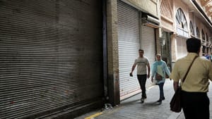 İran’da Gülşehr Çarşısı’nda yangın
