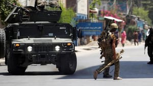 Afganistan’da yol kenarında bomba patladı: 11 ölü
