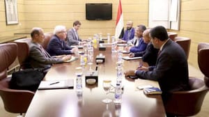 Yemen Başbakanı: Müzakereler öncesi Husiler esirleri serbest bırakmalı