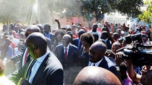 Zimbabve’de 38 yıl sonra Mugabe’siz ilk seçime yoğun ilgi