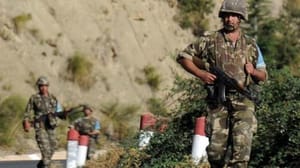 Cezayir’de el yapımı bombanın patlaması sonucu 2 çocuk öldü