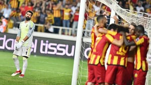 Fenerbahçe ilk deplasman maçında yenildi