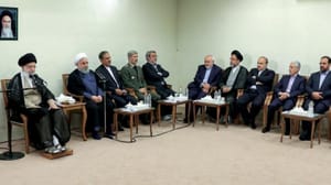 Hamaney: Gerekirse nükleer anlaşmadan çekiliriz