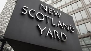 Londra’da bir kişi terör saldırısı şüphesiyle gözaltına alındı