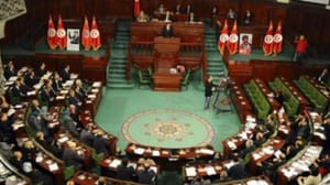 Tunus’ta iktidar partisinden 8 milletvekili istifa etti