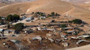 İsrail Filistinlilerin kurduğu sembolik köyü yıktı