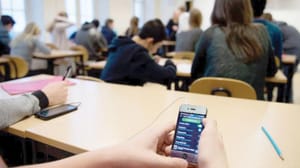 Okullarda telefon kullanımının yasaklanması gerekli mi?