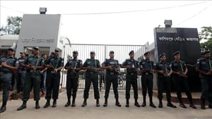 Bangladeş’te 19 kişiye idam cezası