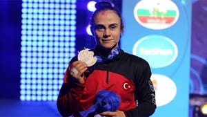 Elif Jale Yeşilırmak’tan gümüş madalya