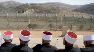 DEAŞ ile Esed güçleri arasında şiddetli çatışmalar yaşanıyor