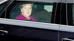 Merkel: Parti başkanlığına ve başbakanlığa yeniden aday olmayacağım