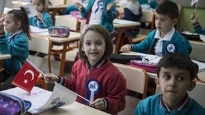 ‘İlkokullarda okul yemeği programına başlanacak’
