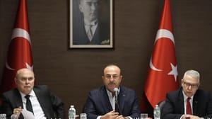 ‘Amerika ile olan ilişkilerimizi Pompeo ile enine boyuna değerlendireceğiz’