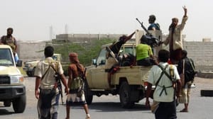 Yemen’deki meşru güçler Hudeyde’de ilerlemeye devam ediyor