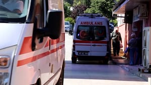 Manisa’da kışlada gıda zehirlenmesi şüphesiyle 21 asker tedavi edildi
