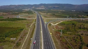 Bölünmüş yollarla 17,6 milyar lira tasarruf