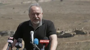 Liberman: Suriye’deki askeri operasyonlara devam edeceğiz