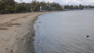 Yalova’da deniz suyu 25 metre çekildi