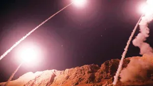 İran Ahvaz saldırısnın intikamını Kürtlerden alıyor