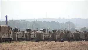 İsrail ordusundan Gazze sınırına büyük yığınak
