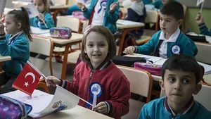 ‘İlkokullarda okul yemeği programına başlanacak’
