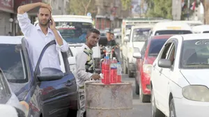 Yemenli ekonomi uzmanı, Husileri karaborsaya başvurmakla suçladı
