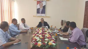 Husiler Yemenli öğretmenlerin maaşlarını gasp ediyor