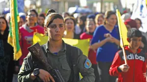 Türkiye sınırında TSK ve YPG arasında karşılıklı saldırı